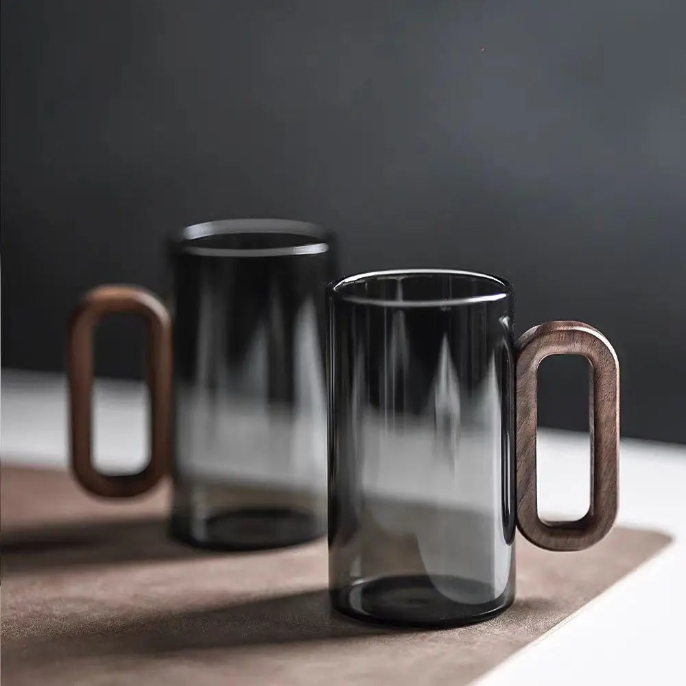 Glasmugg med trähandtag – Rustik kaffekopp i värmetåligt glas
