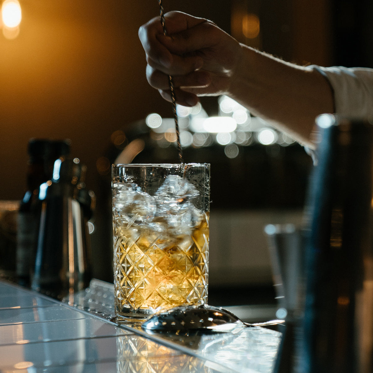 Cocktailset med blandningsglas – 4 delar för hemmabaren